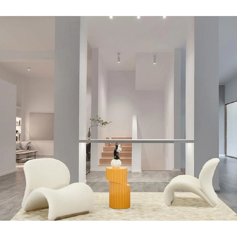 Fauteuil d'appoint en tissu blanc, dossier incurvé, une place